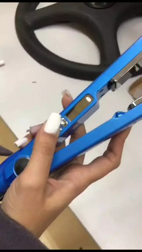 Chapinha prancha de cabelo nano titanium 450F Azul bivolt 110/220V