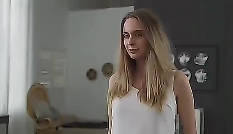 Escova Alisadora Bivolt 5 em 1 -Profissional Alisa, Hidrata, Modela, Alinha e Anti-Frizz Ultra Leve 378g para Viagens