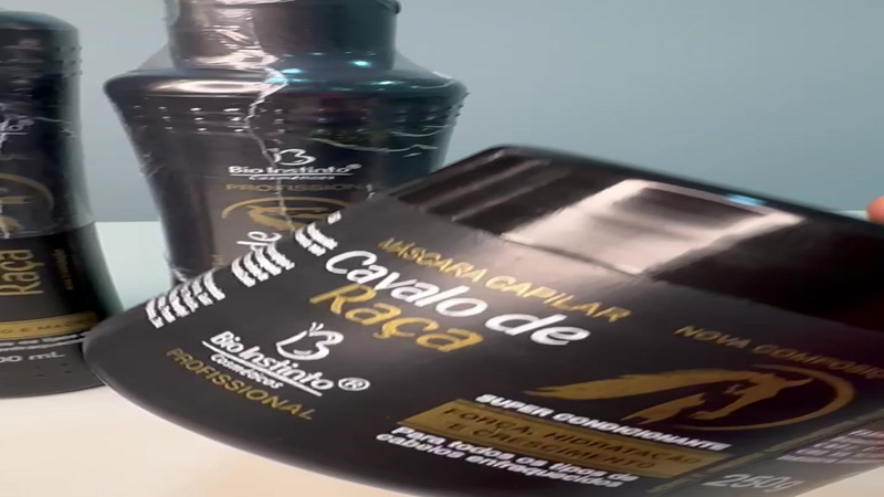 Kit Cavalo de Raça Bio Instinto 4itens Anti Queda Brilho Força Crescimento Salão Beleza Frizz